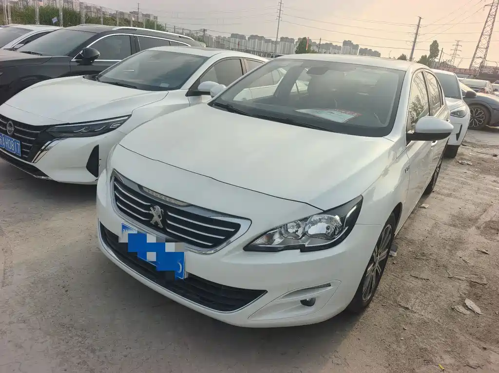 Peugeot 408 2015