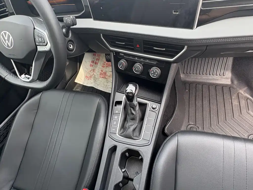 Volkswagen Sagitar — миниатюра 9