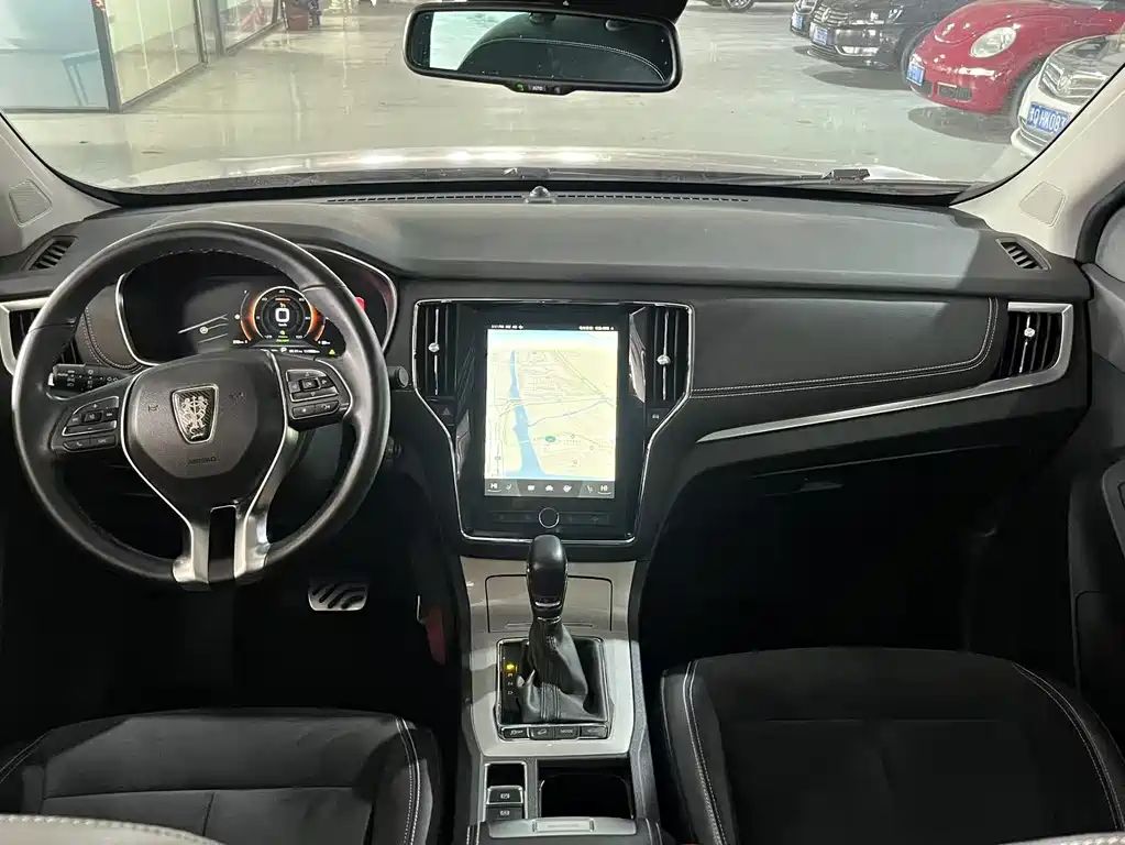 ROEWE RX5 NEW ENERGY