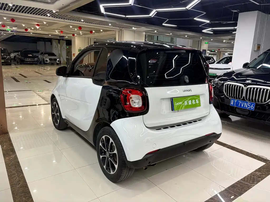 smart Smart Fortwo — миниатюра 13