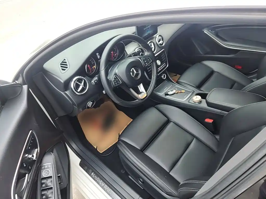 Mercedes-Benz CLA (Import) — миниатюра 16