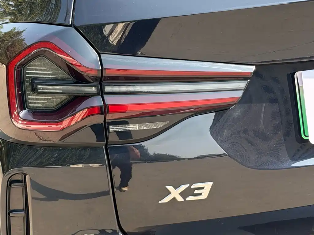 BMW iX3 — миниатюра 18