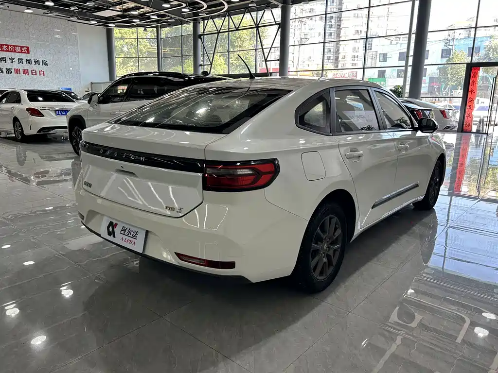Baojun RC-5 — миниатюра 6
