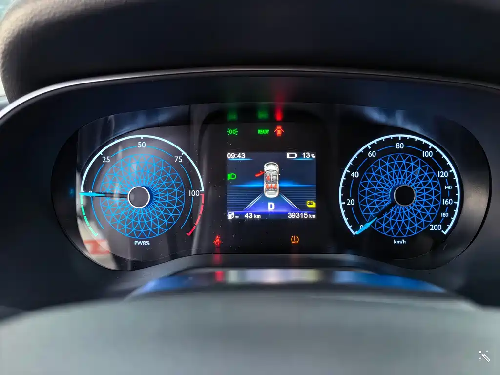 Hongqi Hongqi E-QM5 — миниатюра 10