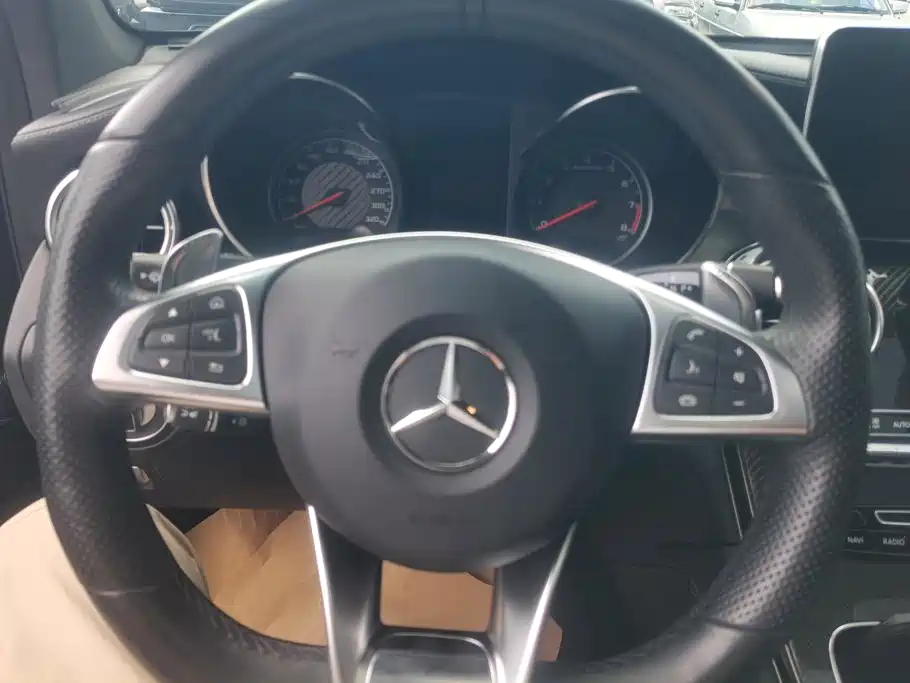 Mercedes-Benz GLC AMG — миниатюра 15