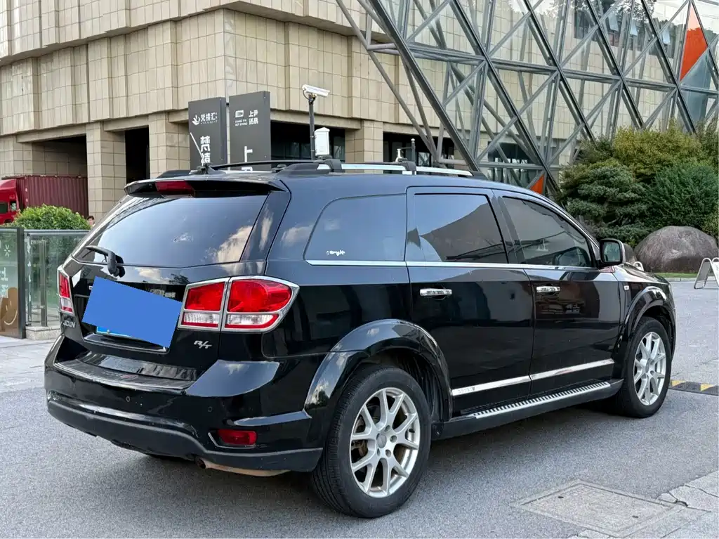 Dodge Journey — миниатюра 4