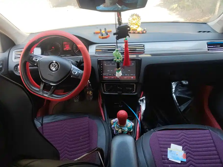 Volkswagen Santana — миниатюра 7