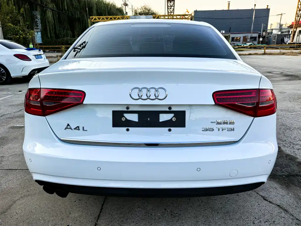 Audi A4L — миниатюра 6