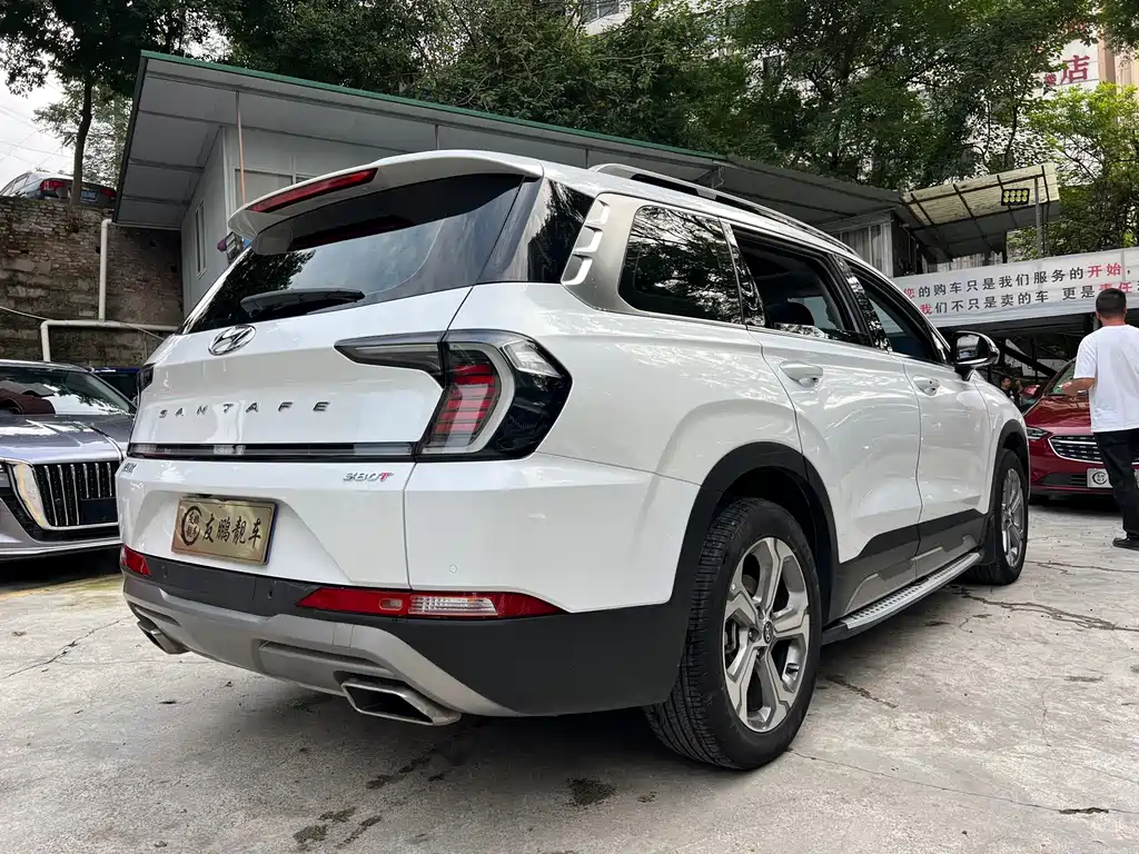 Hyundai Santa Fe — миниатюра 22