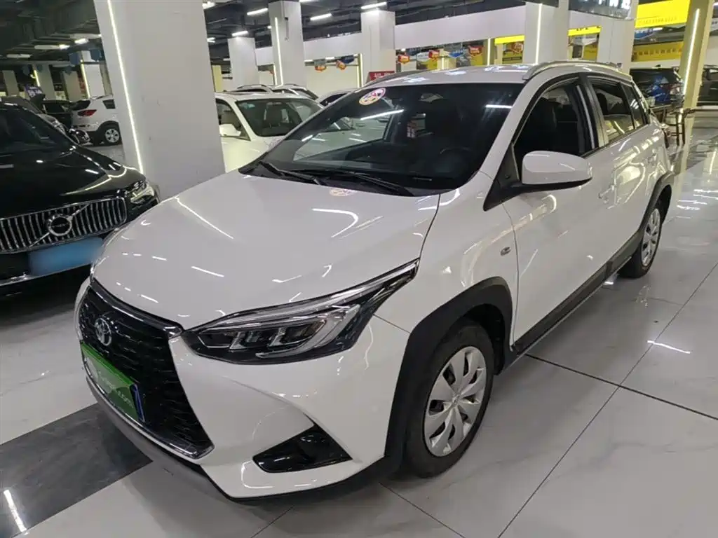 Купить Toyota Yaris L