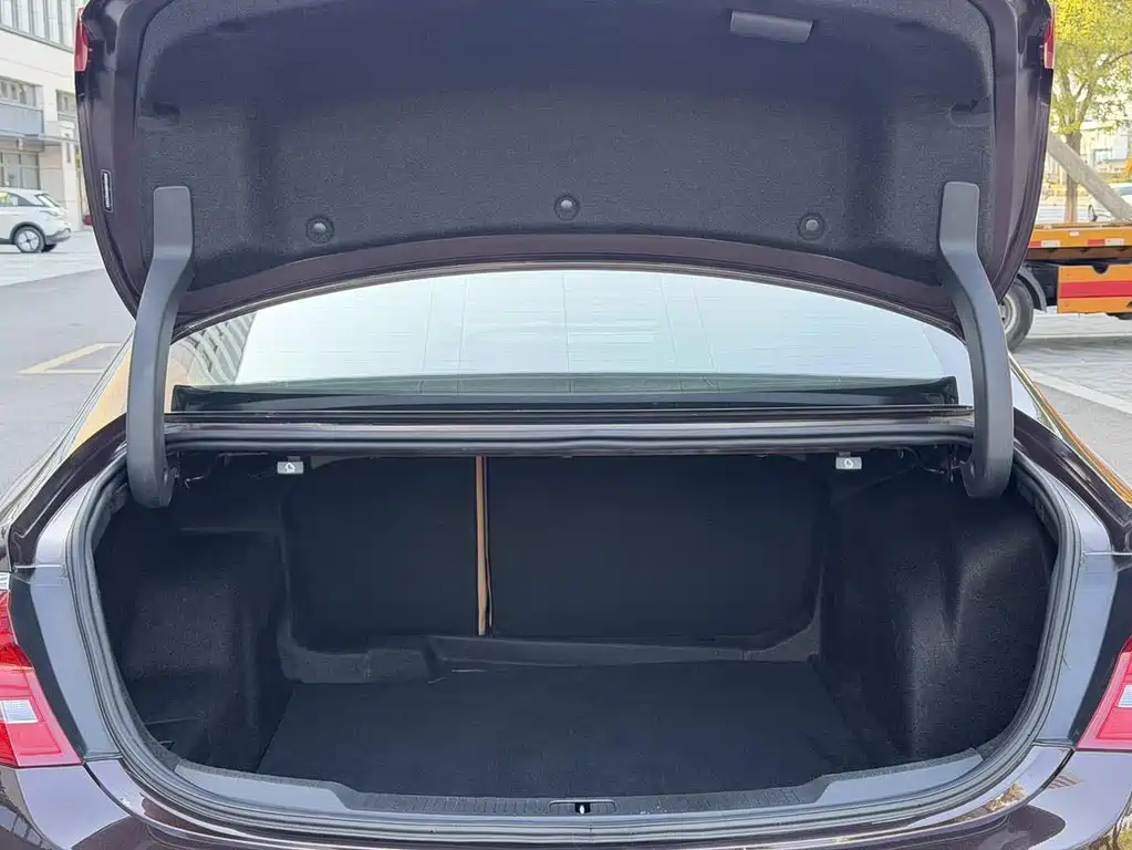 Buick LaCrosse — миниатюра 15