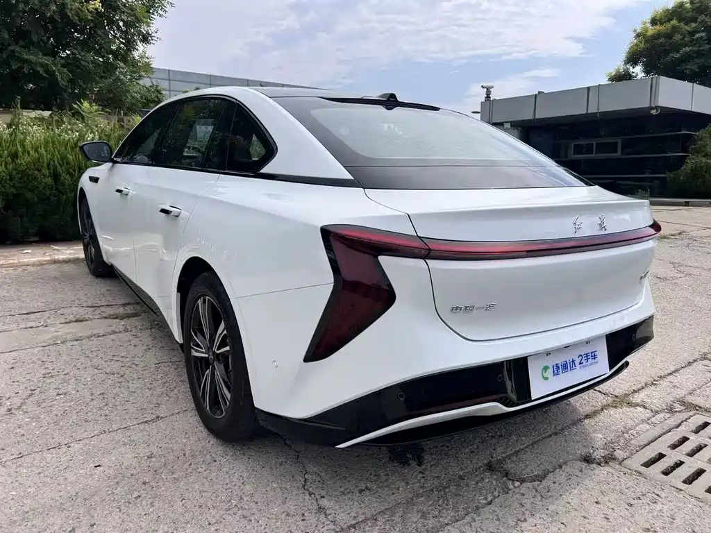 Hongqi Hongqi EH7 — миниатюра 23