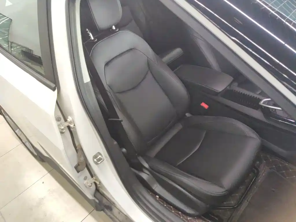 Chevrolet Menlo — миниатюра 25