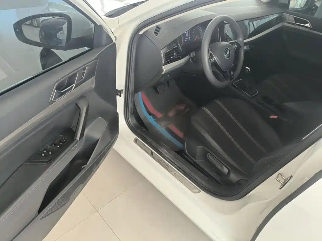 Volkswagen Lavida — миниатюра 16