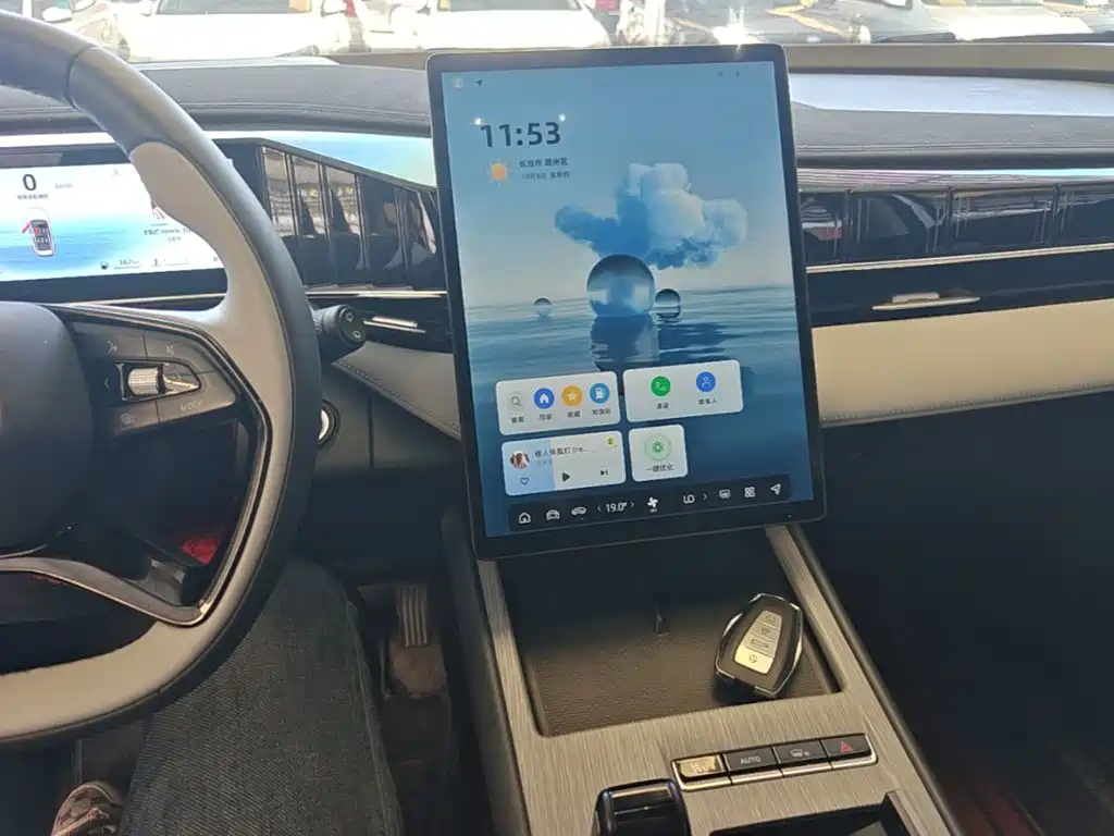 Geely Boyue L — миниатюра 13
