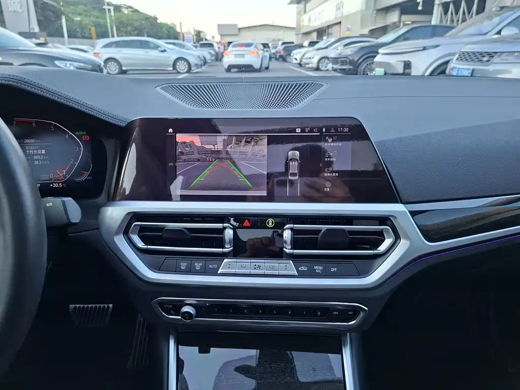 BMW 3 Series — миниатюра 17