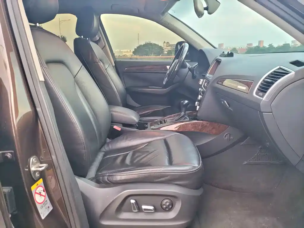 Audi Q5 — миниатюра 12