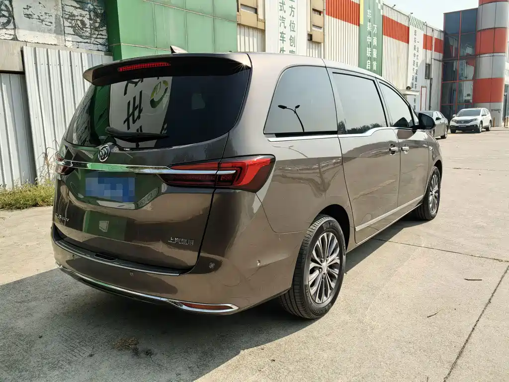 Buick GL8 — миниатюра 4