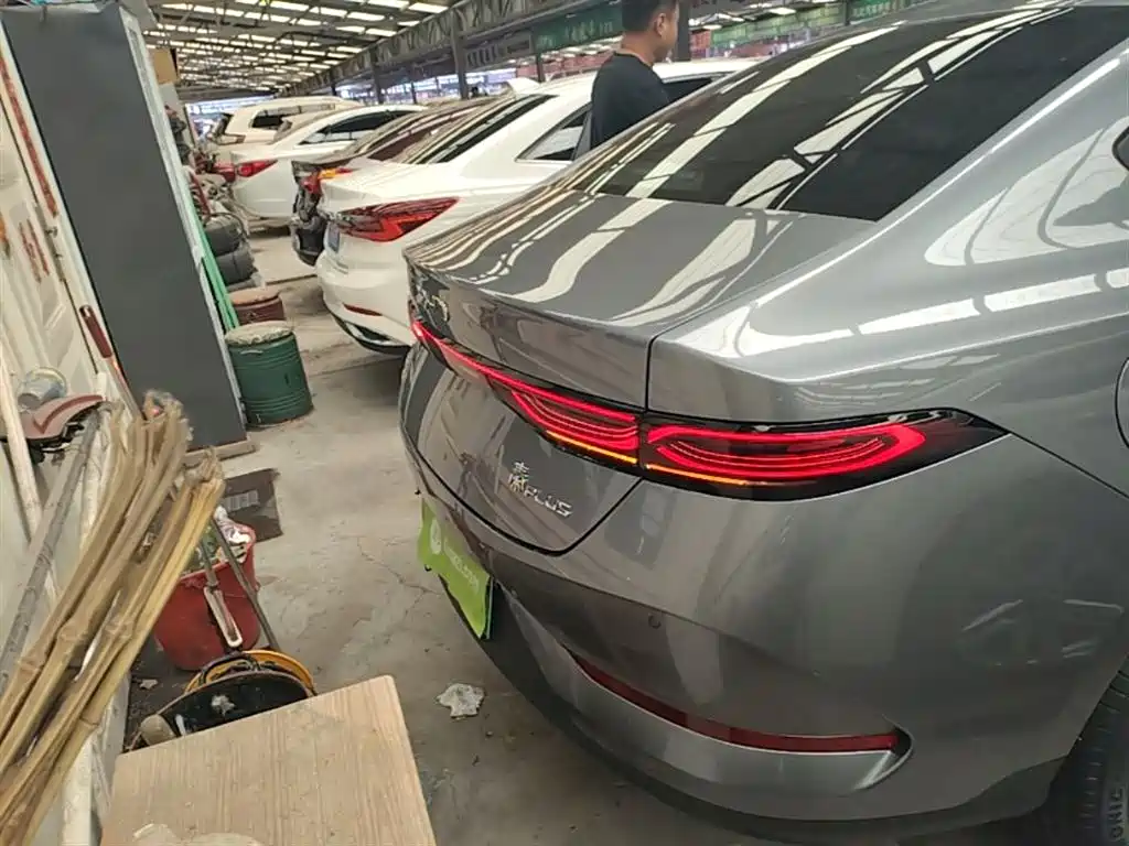 BYD Qin Plus PLUS 2025 DM-i Smart Drive 128KM