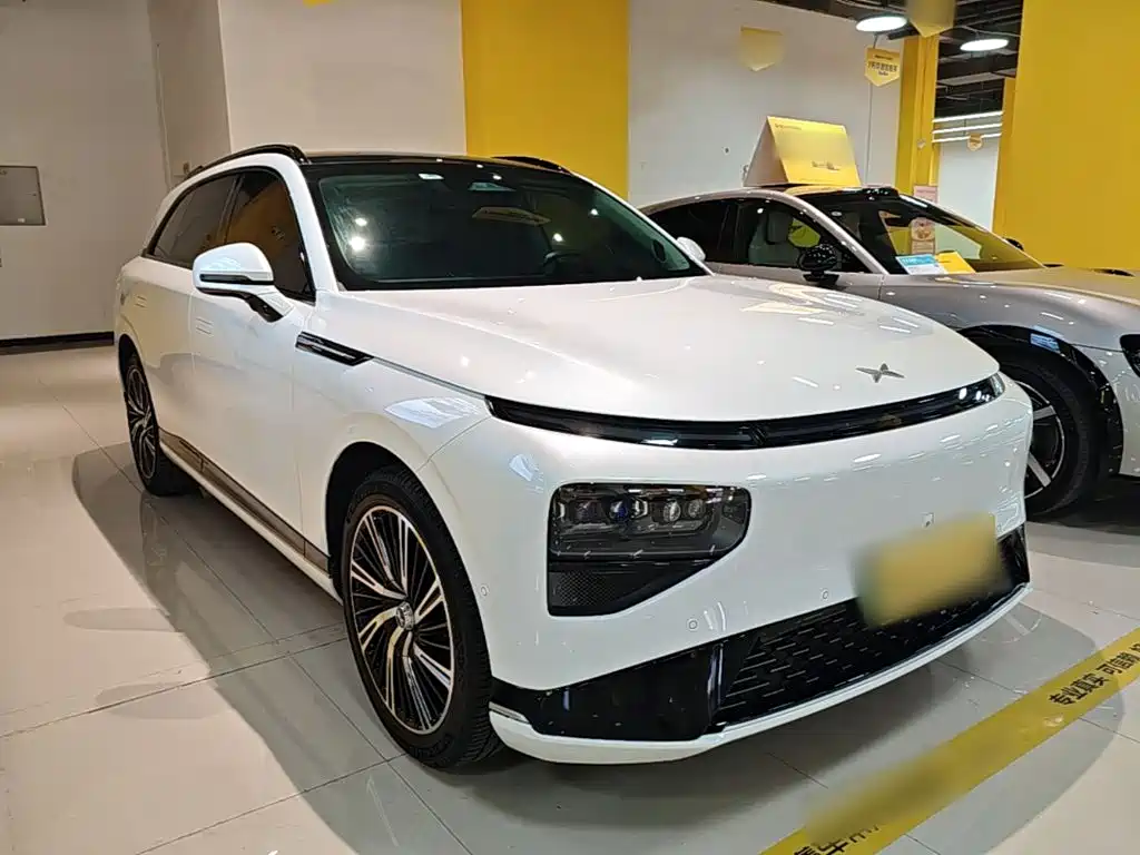 XPeng G9 — миниатюра 4