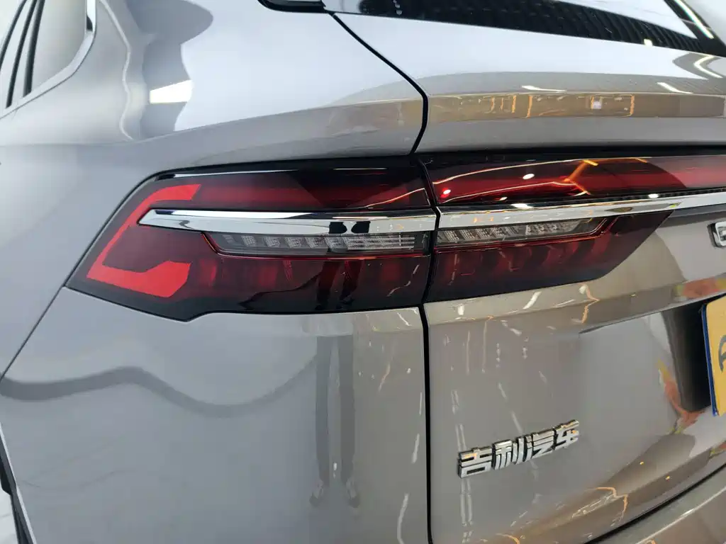Geely Xingyue L — миниатюра 11
