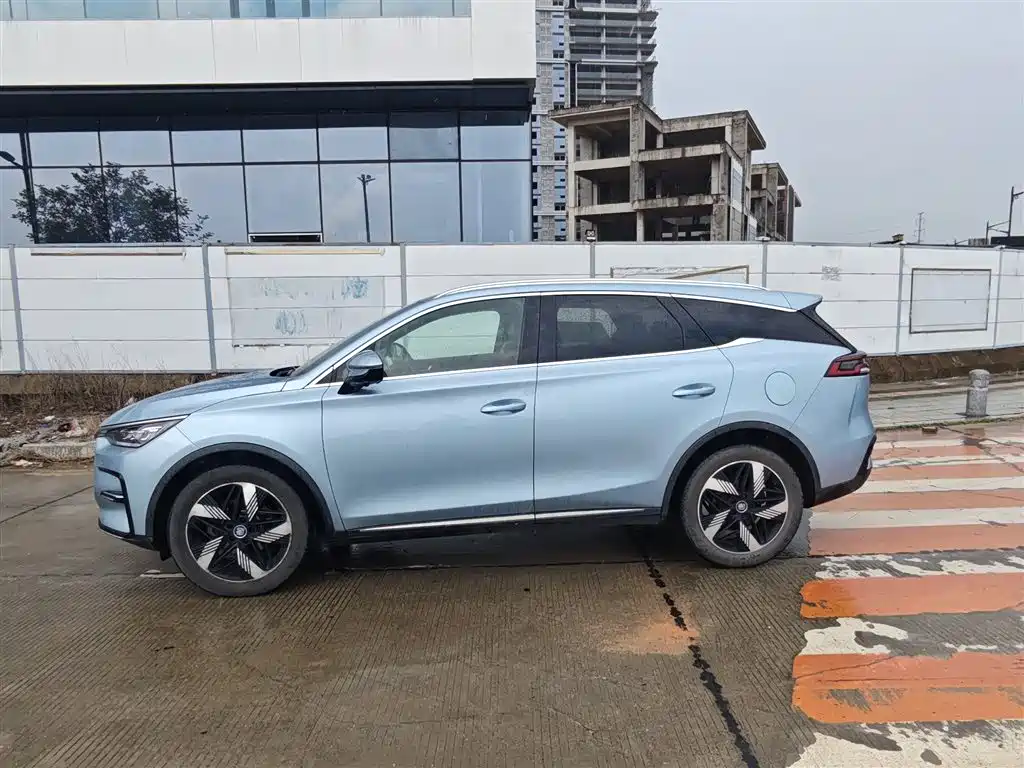 BYD Tang New Energy — миниатюра 3