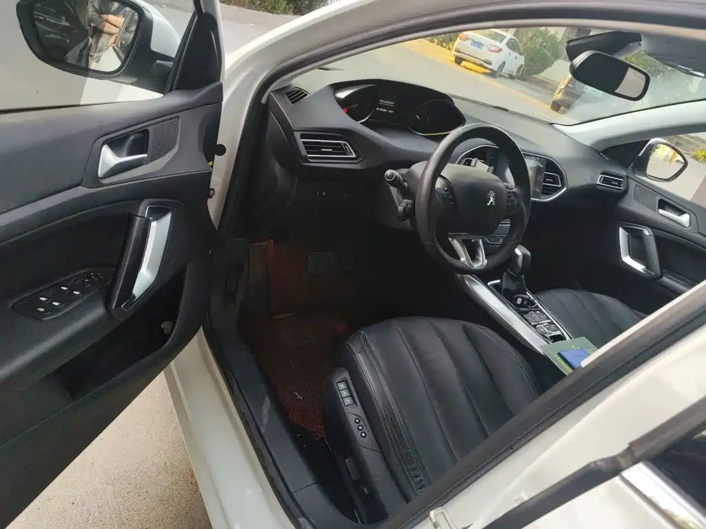 Peugeot 308S — миниатюра 12