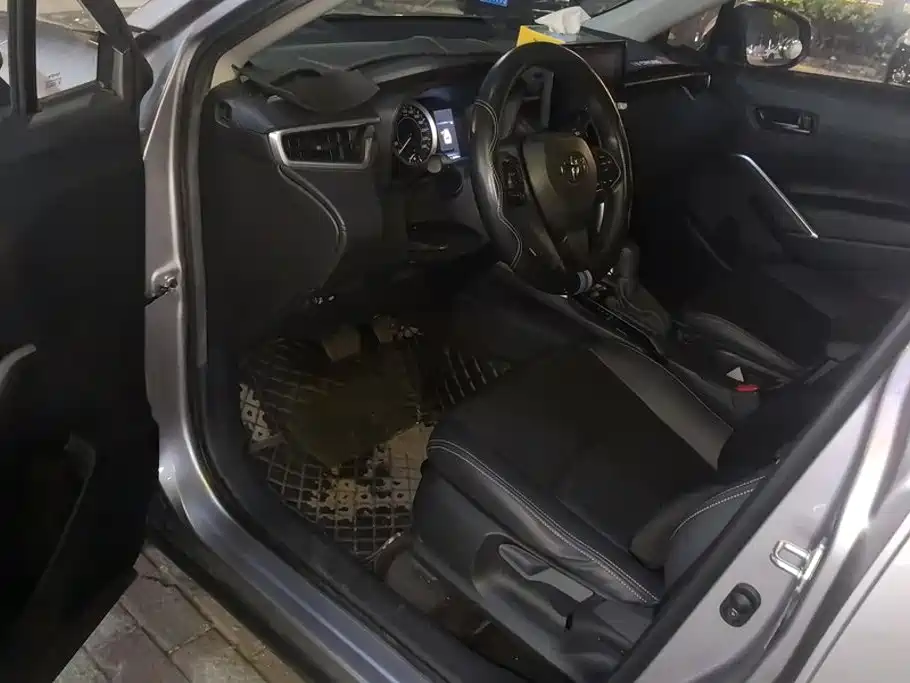Toyota Corolla Cross — миниатюра 9