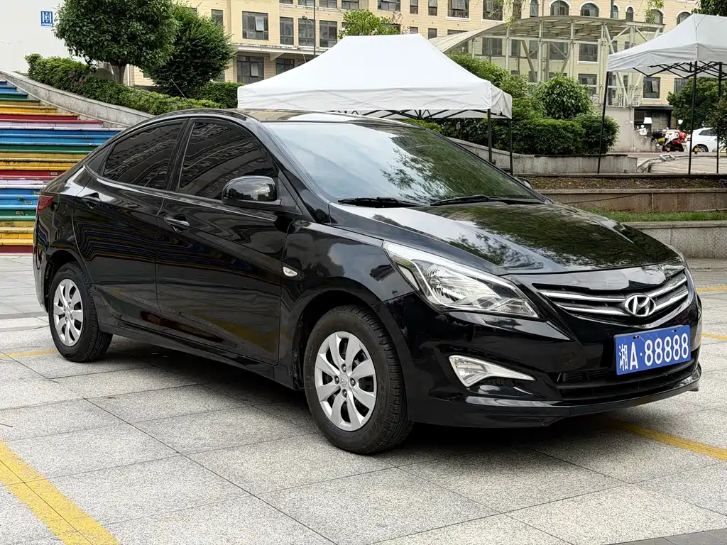Hyundai Verna — миниатюра 3