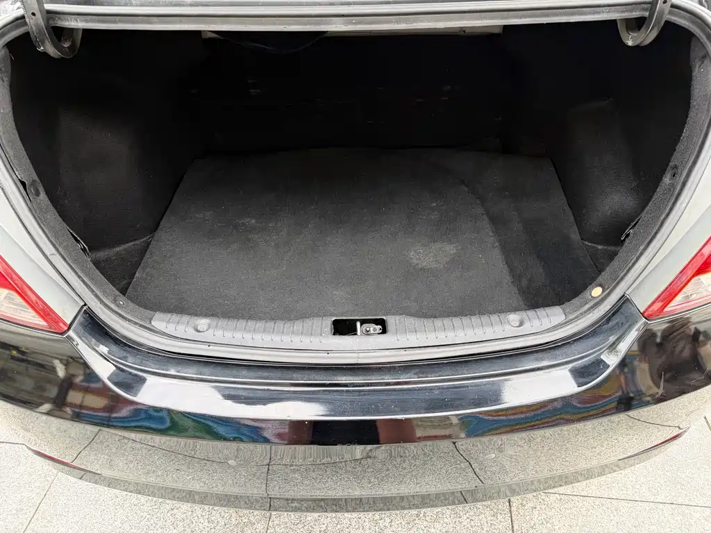 Hyundai Verna — миниатюра 12
