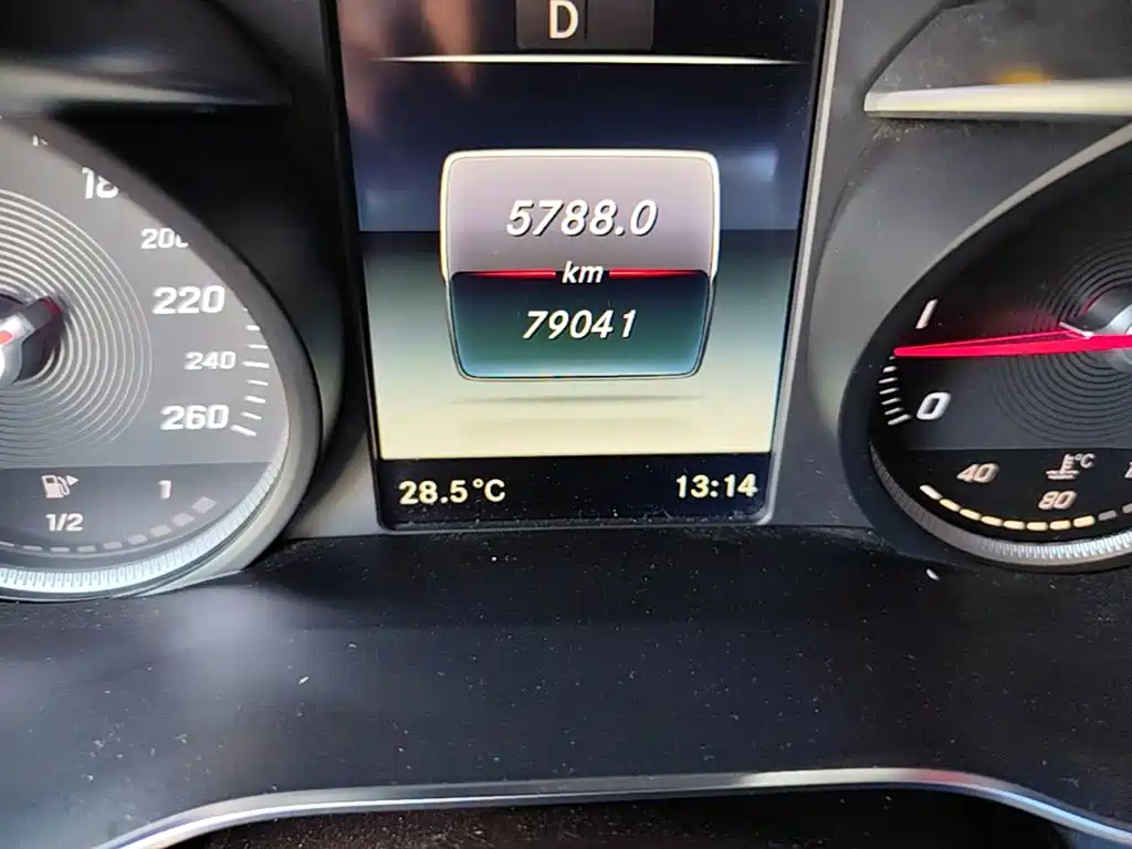 Mercedes-Benz GLC — миниатюра 17