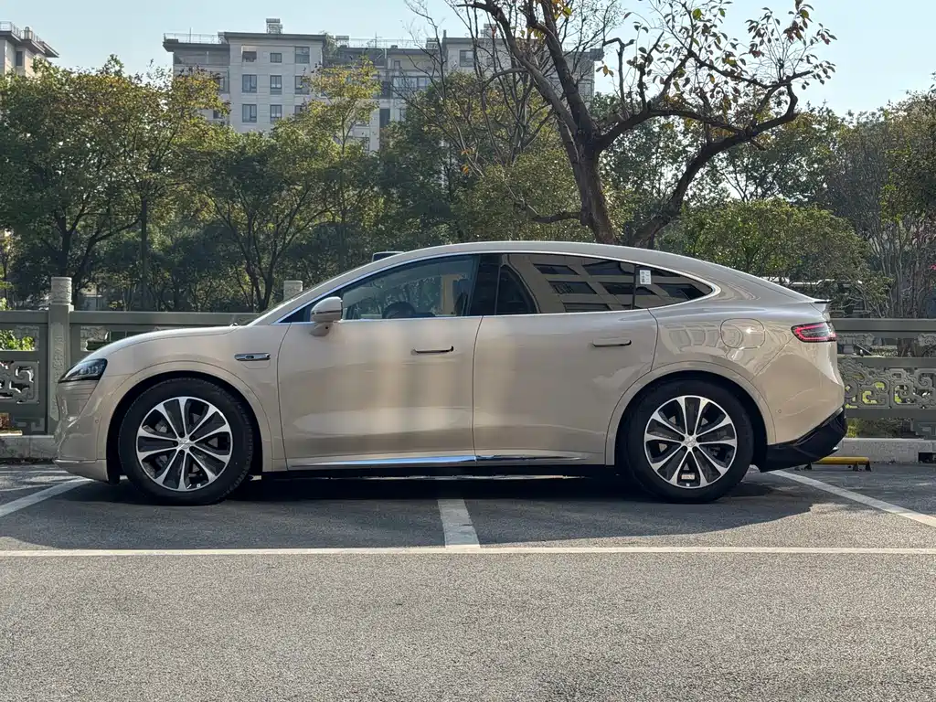 HONGMENG ZHIXING WISDOM WORLD R7