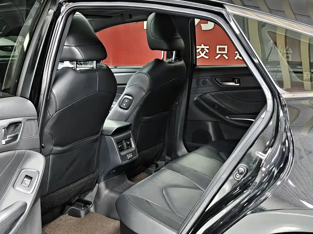 Toyota Avalon 2023 2.5L Luxury