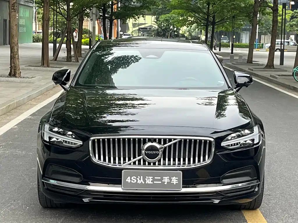 Volvo S90 2022 B5 Luxury