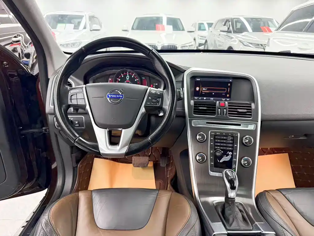 Volvo XC60 (Import) — миниатюра 16