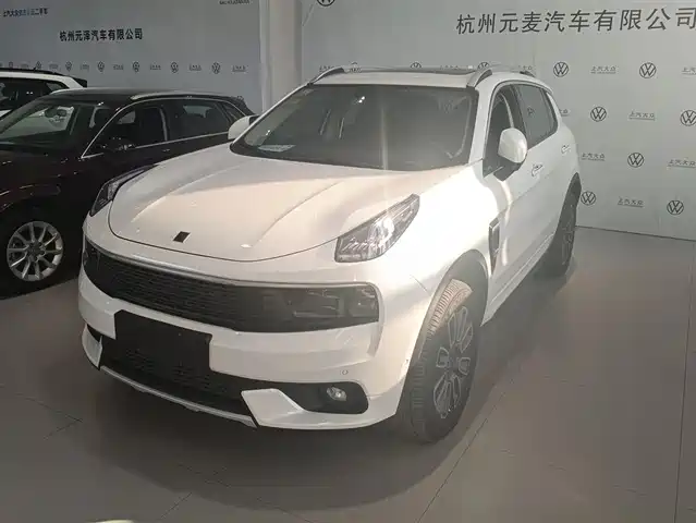LYNK &CO. 01 EM P 2021