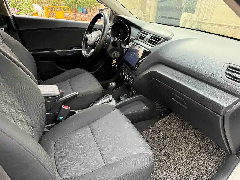 Kia K2 Sedan 1.4L AT GLS Anniversary Edition, фото 4