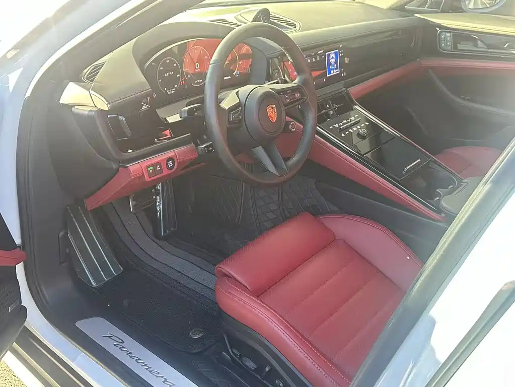 Porsche Panamera — миниатюра 7