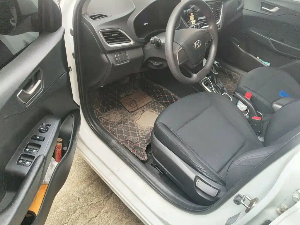 Hyundai Verna — миниатюра 12