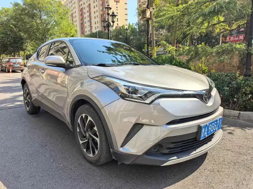 Toyota IZOA — миниатюра 3