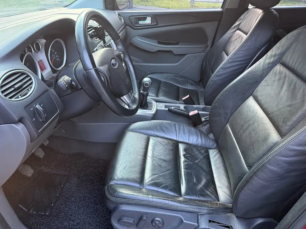 Ford Focus — миниатюра 7