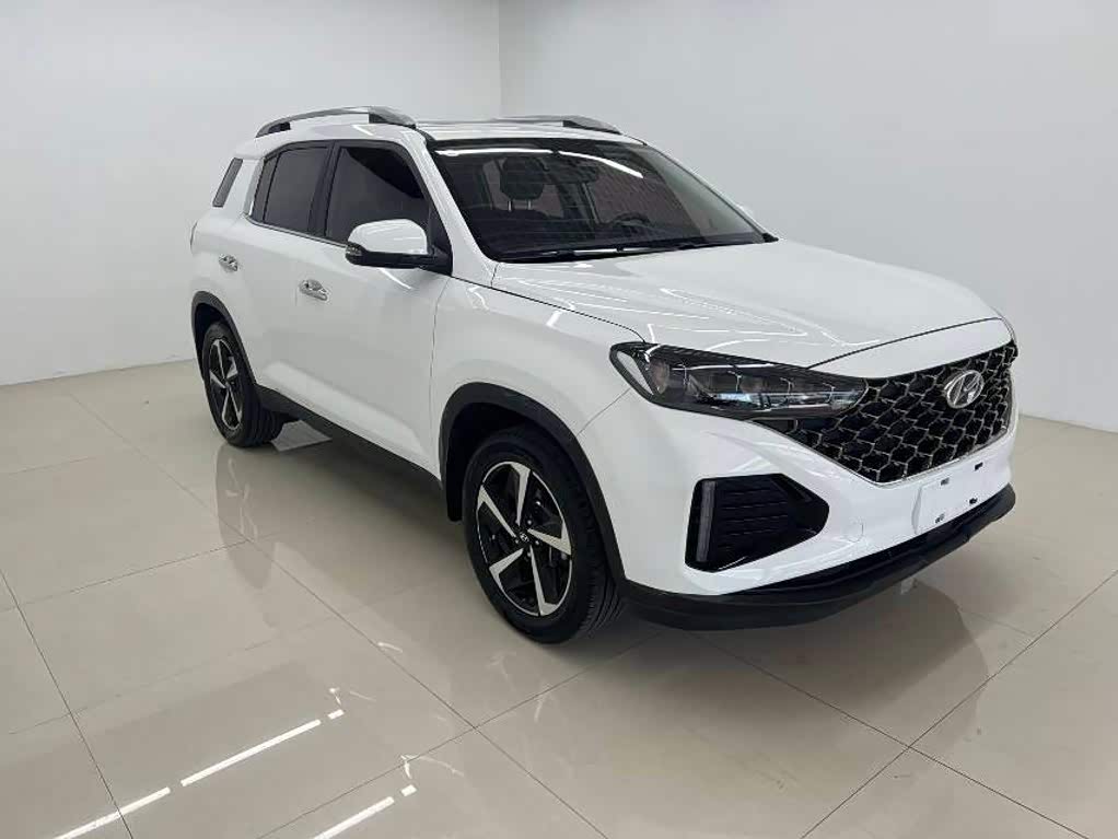 Hyundai Beijing Hyundai ix35 1.4 л 2022 г. Белый, пробег 23000 км