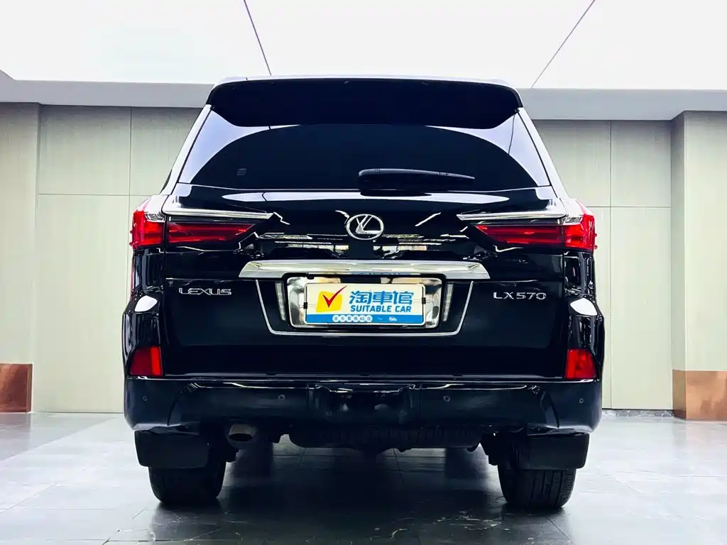 Lexus LX — миниатюра 5