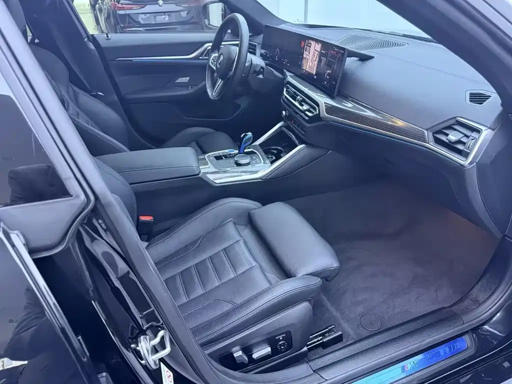 BMW i4 — миниатюра 17