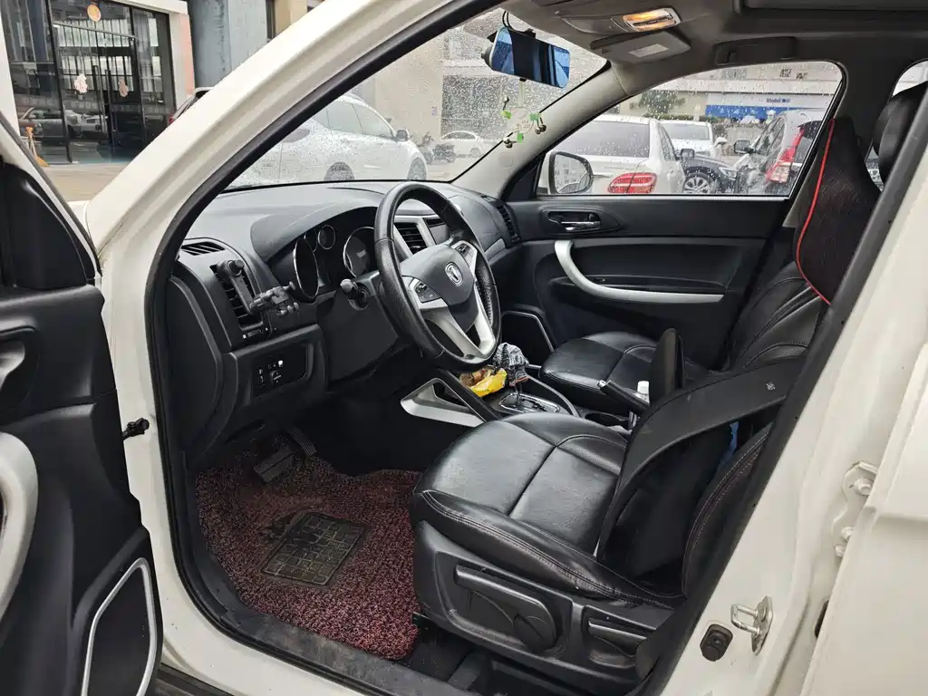 Changan CS35 — миниатюра 2
