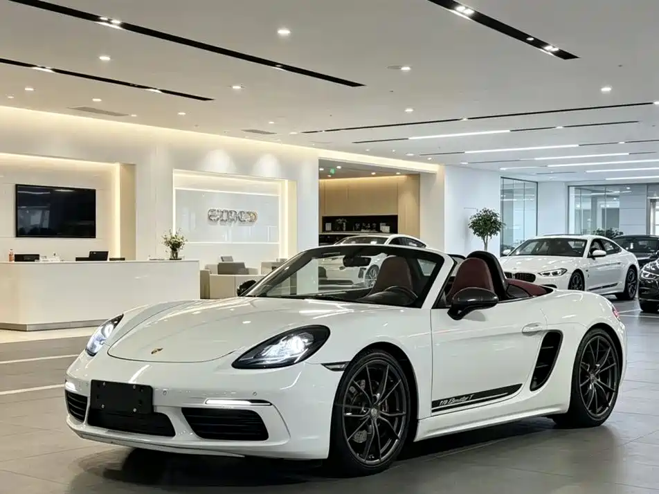 Купить Porsche 718