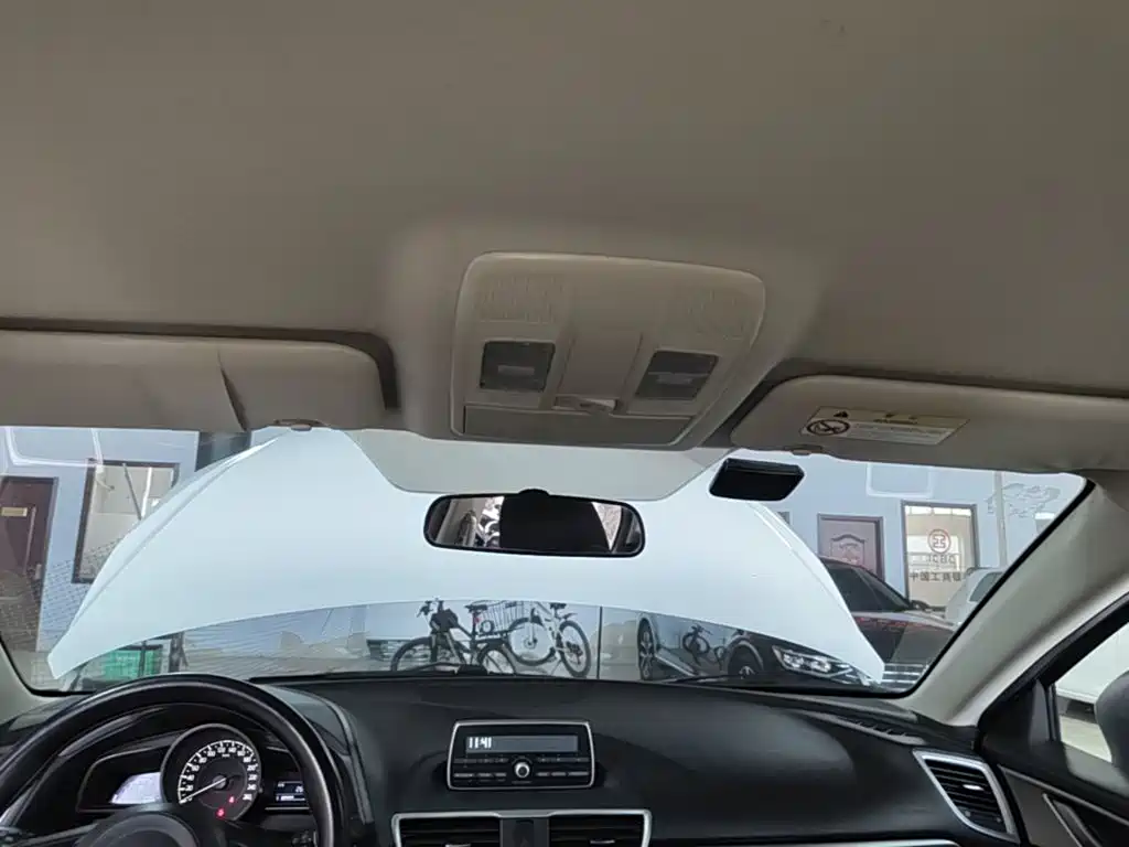 Mazda 3 Axela — миниатюра 18
