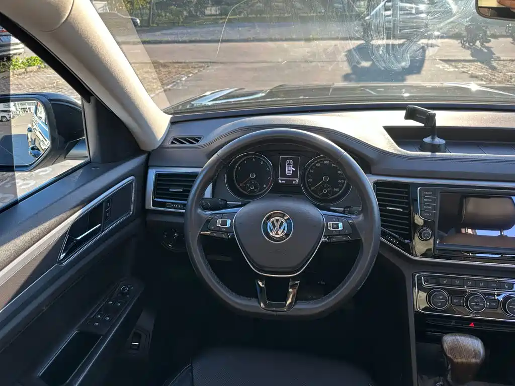 Volkswagen Teramont — миниатюра 22