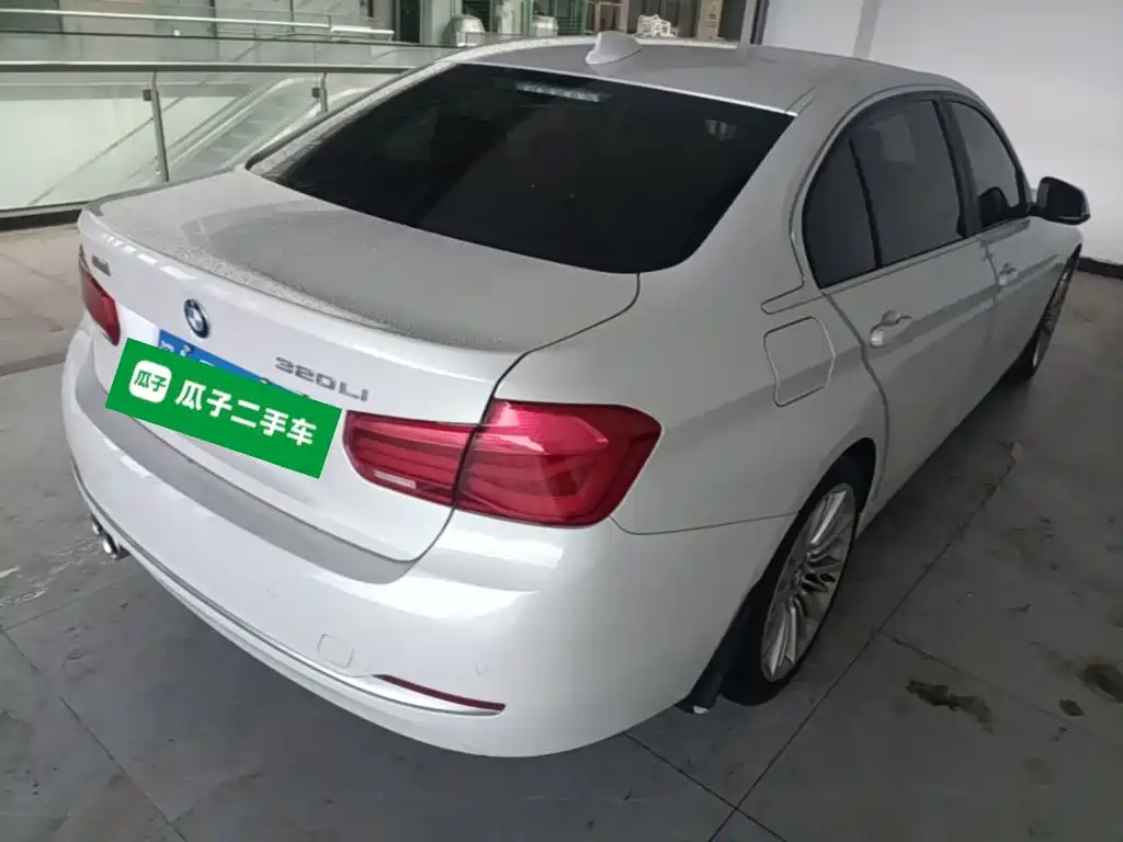 BMW 3 Series — миниатюра 7