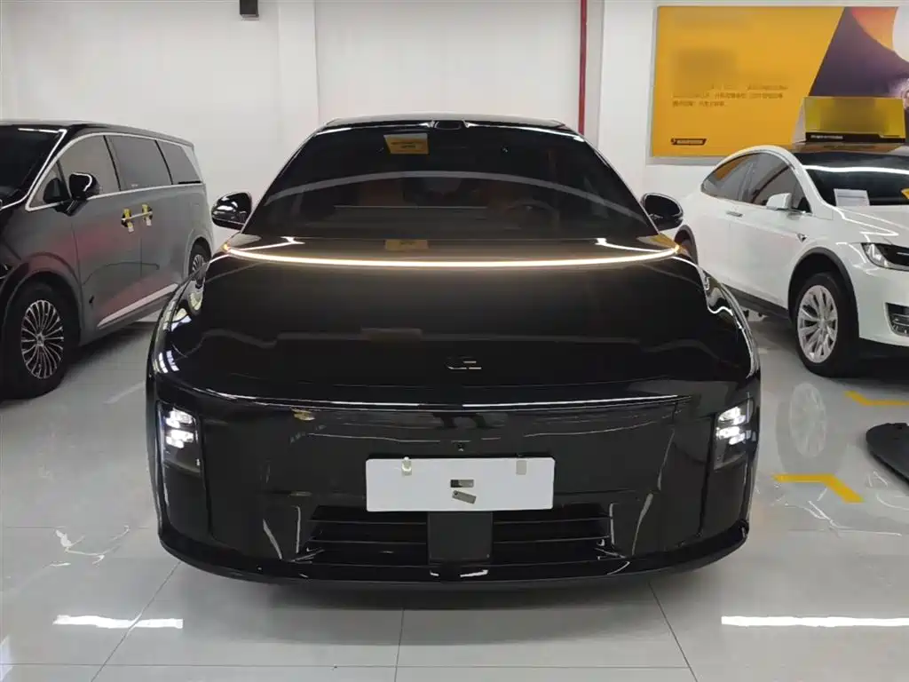 Li Auto i8 2025 Standard